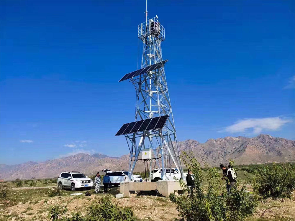 太陽(yáng)能供電系統(tǒng)：森林防火中火災(zāi)探測(cè)器的綠色守護(hù)者